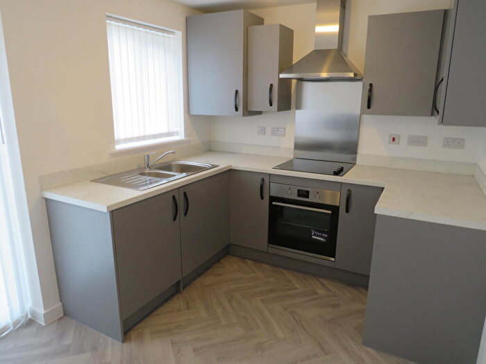 2 Bedroom Semi-Detached House To Rent In Swift Avenue, Tipton, DY4