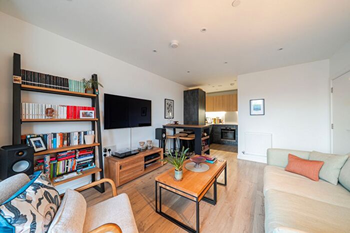 1 Bedroom Flat For Sale In Mayow Road, London, SE23
