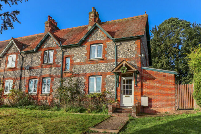 4 Bedroom Cottage For Sale In Longstock, Stockbridge, Hampshire, SO20