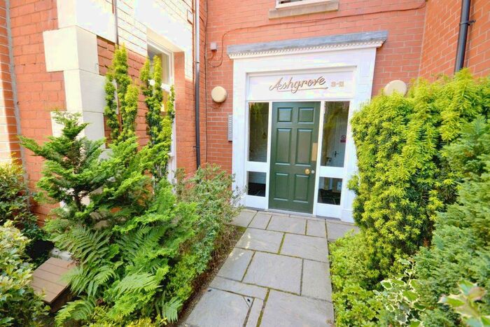 2 Bedroom Flat To Rent In Trinity Road, Darlington, DL3