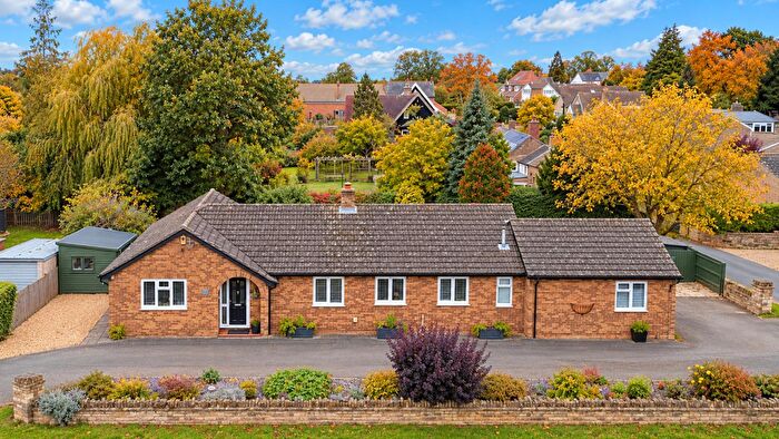 3 Bedroom Detached Bungalow For Sale In Rectory Lane, Walgrave, Northamptonshire, NN6
