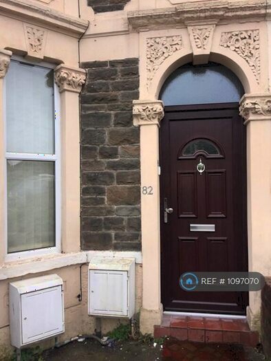 2 Bedroom Flat To Rent In Hillside Road, Bristol, BS5