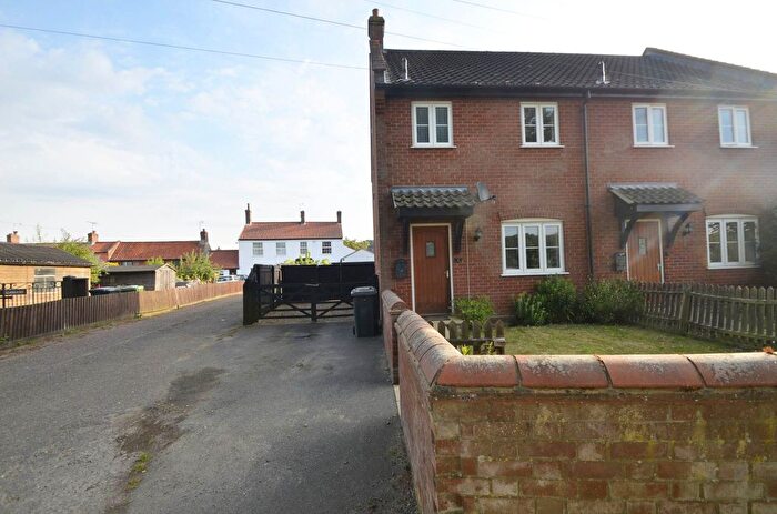 3 Bedroom Semi-Detached House To Rent In Aylsham Road, Swanton Abbott, NR10