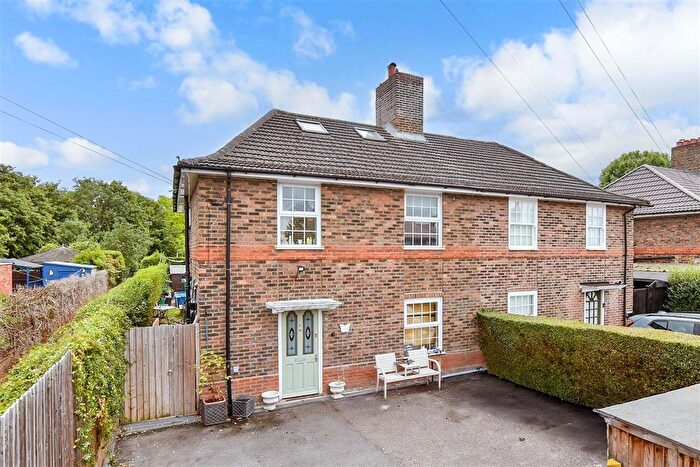 4 Bedroom Semi-detached House For Sale In Whatley Avenue, London, SW20