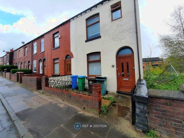4 Bedroom Terraced House To Rent In Oldham Road, Middleton, Manchester, M24