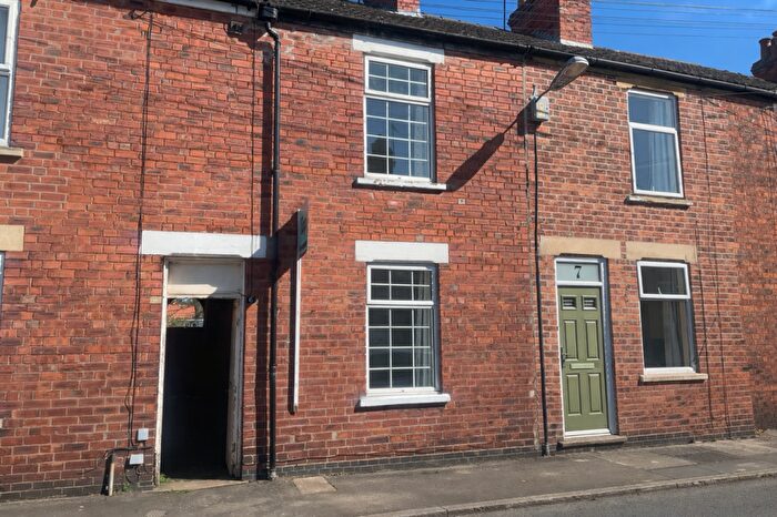 2 Bedroom Terraced House For Sale In Alford Street, Grantham, NG31
