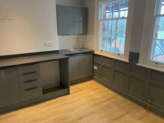 Studio To Rent In Warwick Street, Leamington Spa, CV32