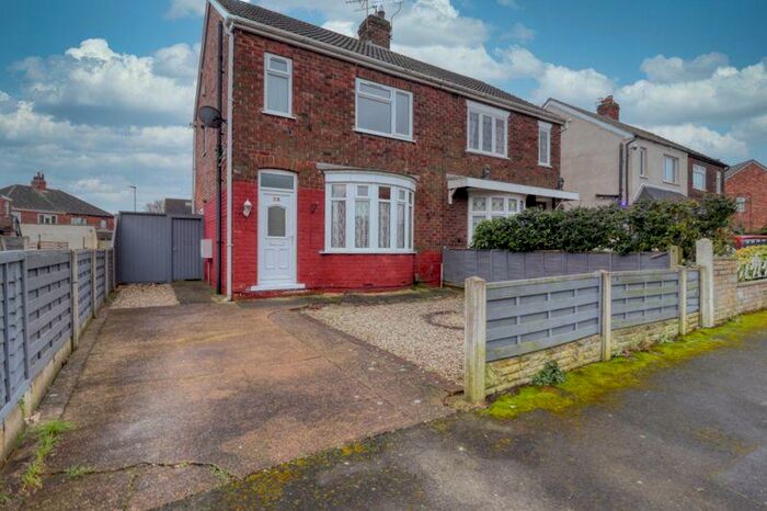 3 Bedroom Semi-Detached House To Rent In Haig Avenue, Scunthorpe, DN16