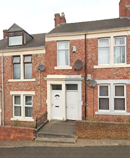 2 Bedroom Flat To Rent In Overhill Terrace, Bensham, Gateshead, NE8