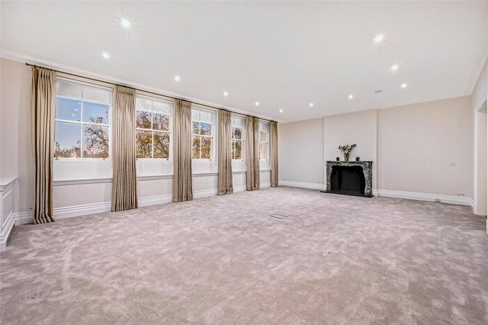 3 Bedroom Flat To Rent In Eaton Square, London, SW1W