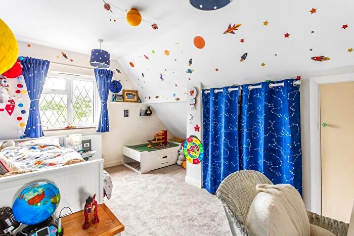 4 Bedroom Detached House For Sale In Oakdene Road, Great Bookham, KT23