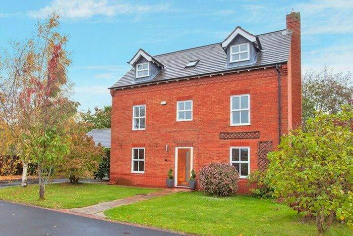 5 Bedroom Detached House To Rent In Whitelands, York, YO32