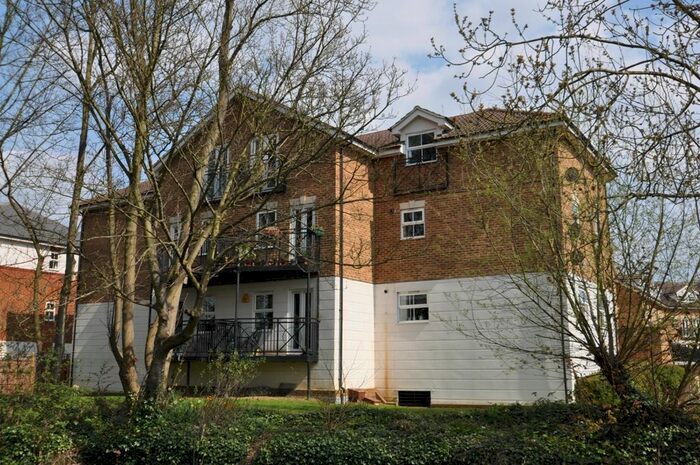 2 Bedroom Flat To Rent In Old Mill Place, Wraysbury TW19
