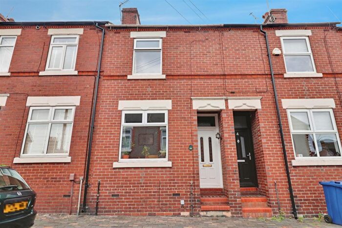 2 Bedroom Terraced House For Sale In Hill Street, Newcastle, ST5