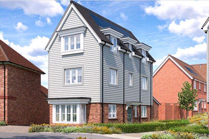 4 Bedroom Detached House For Sale In Hitches Lane, Fleet, GU51