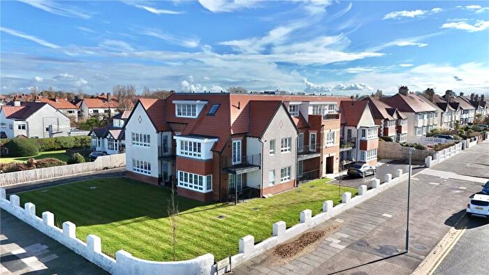 2 Bedroom Apartment For Sale In Hoyle Road, Wirral, Merseyside, CH47