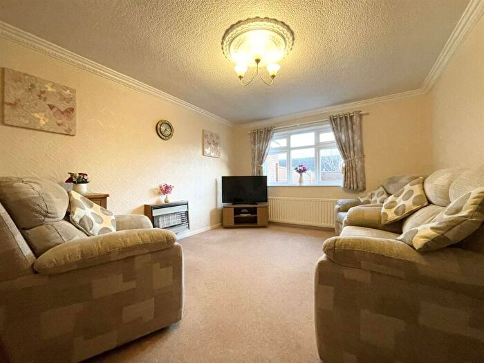 2 Bedroom Semi-Detached Bungalow For Sale In Sywell Drive, Wigston, LE18