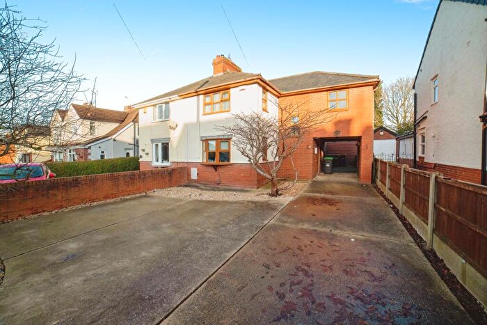 4 Bedroom Semi-Detached House For Sale In Mansfield Road, Sutton-In-Ashfield, Nottinghamshire, NG17