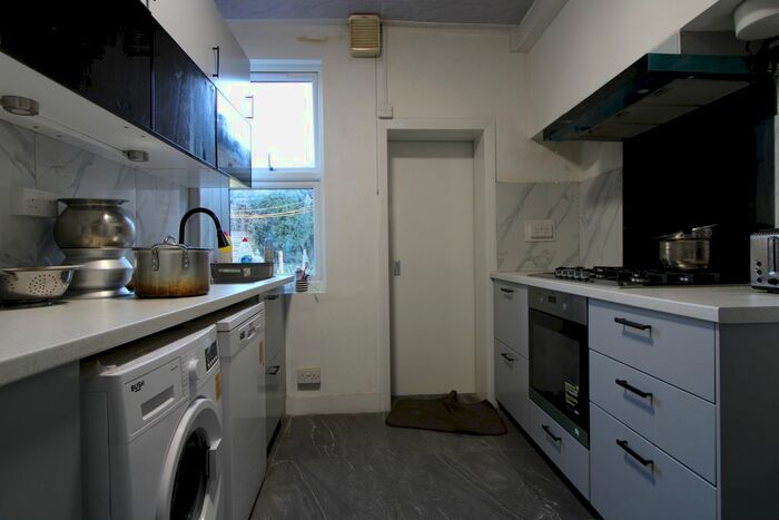 3 Bedroom Terraced House To Rent In Malvern Road, Thornton Heath CR7