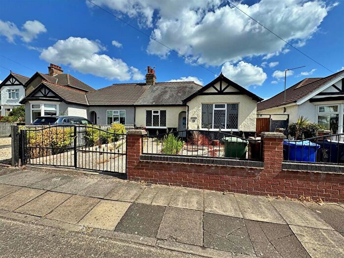 2 Bedroom Semi-Detached Bungalow For Sale In Lindsey Road, Cleethorpes, N.E. Lincs, DN35