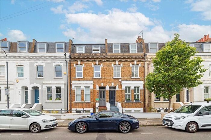 2 Bedroom Flat To Rent In Kilmaine Road, London, SW6