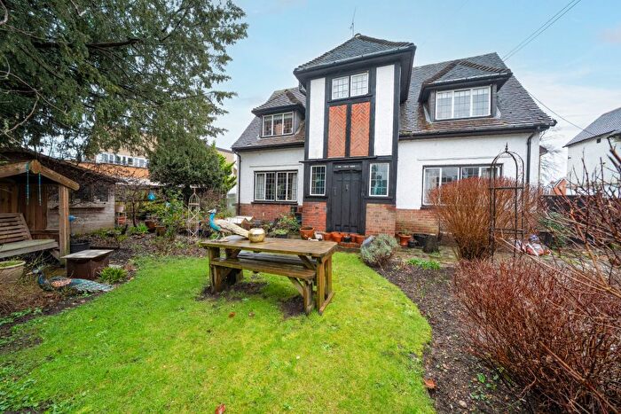 3 Bedroom Detached House For Sale In Junction Road, Andover, SP10