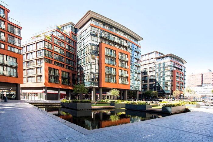 2 Bedroom Flat For Sale In Praed Street, London, W2