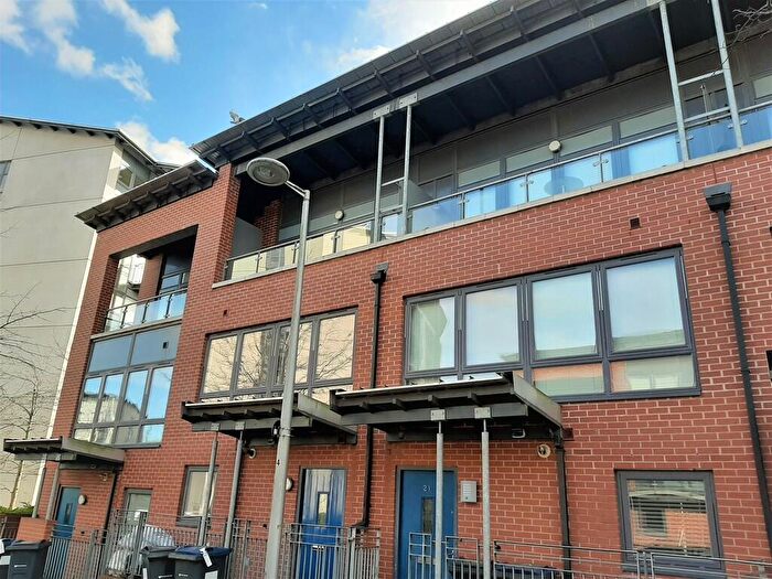 3 Bedroom Terraced House To Rent In Longleat Avenue, Birmingham, B15