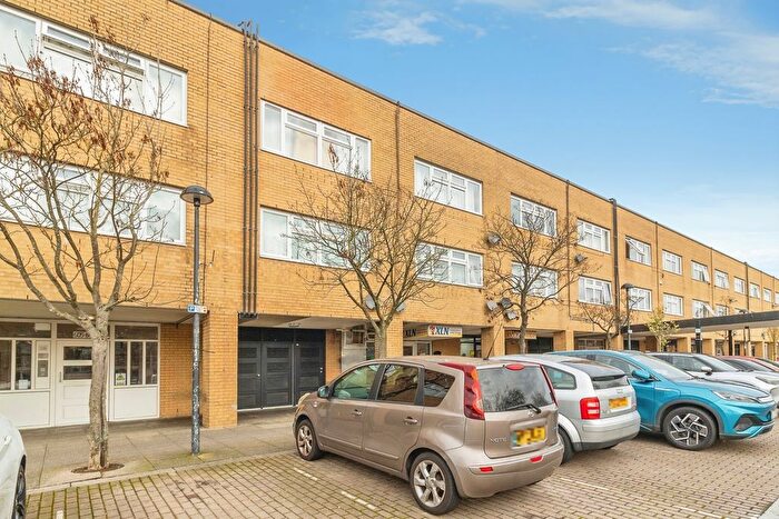 1 Bedroom Flat For Sale In Silbury Boulevard, Milton Keynes, Buckinghamshire, MK9