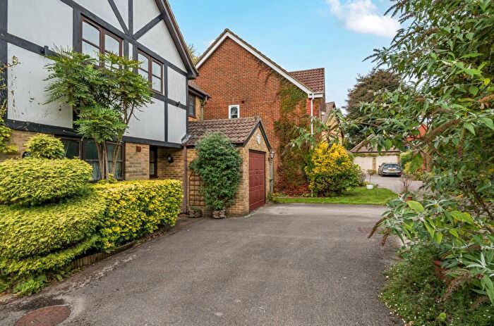 4 Bedroom Detached House For Sale In Oakhurst, Grayshott, GU26