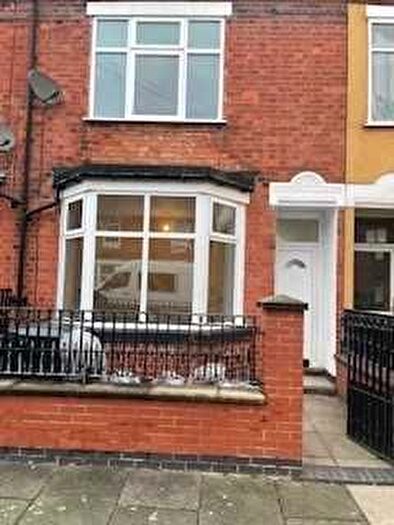 3 Bedroom Terraced House To Rent In Kimberley Road, Leicester, LE2