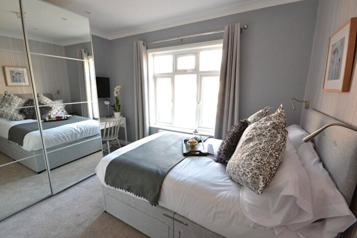 Studio To Rent In Rm, B Beechwood Road, Luton, Bedfordshire, LU4