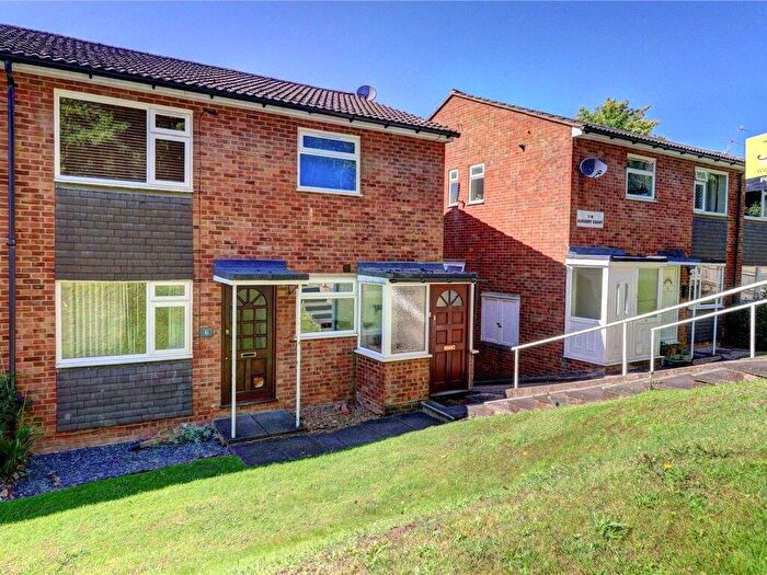 2 Bedroom Maisonette To Rent In Carrington Road, High Wycombe, Bucks, HP12