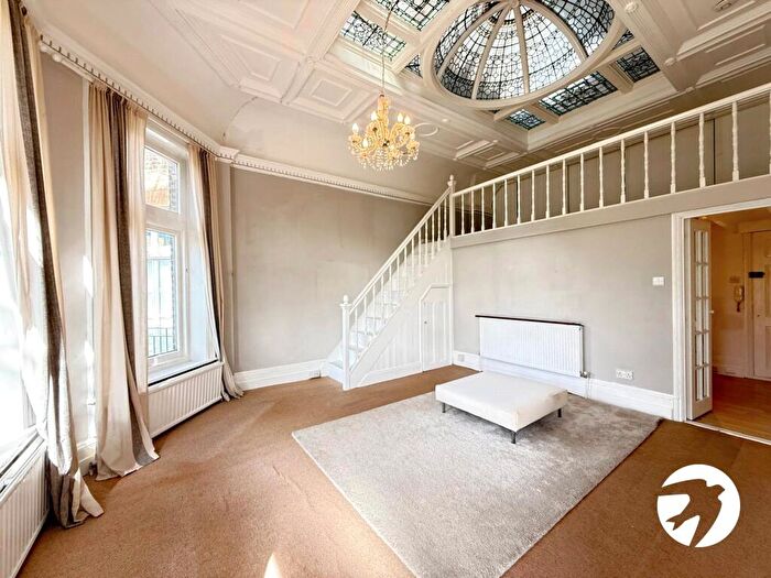 1 Bedroom Flat For Sale In Morden Road, London, SE3