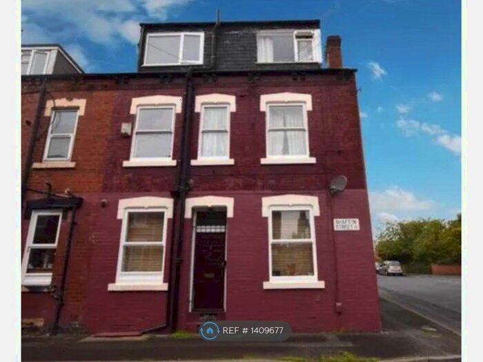 4 Bedroom End Of Terrace House To Rent In Shafton Street, Leeds, LS11