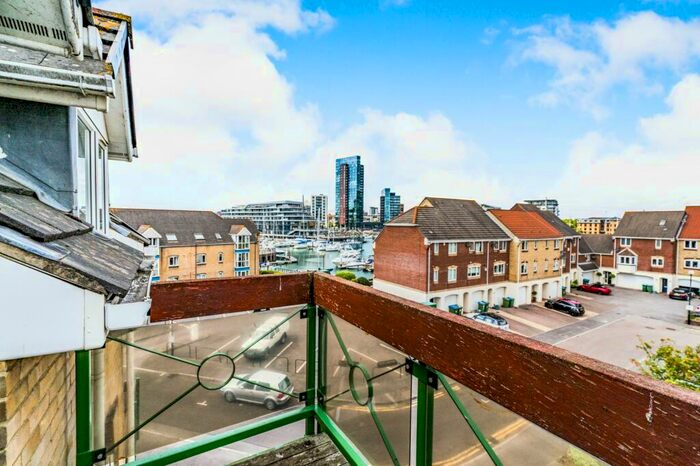 2 Bedroom Apartment To Rent In Pacific Close, Ocean Village, Southampton, SO14