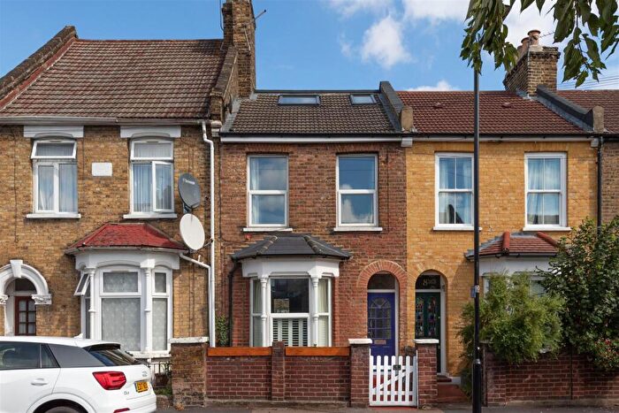 4 Bedroom Terraced House For Sale In Ivy Road, Walthamstow, E17
