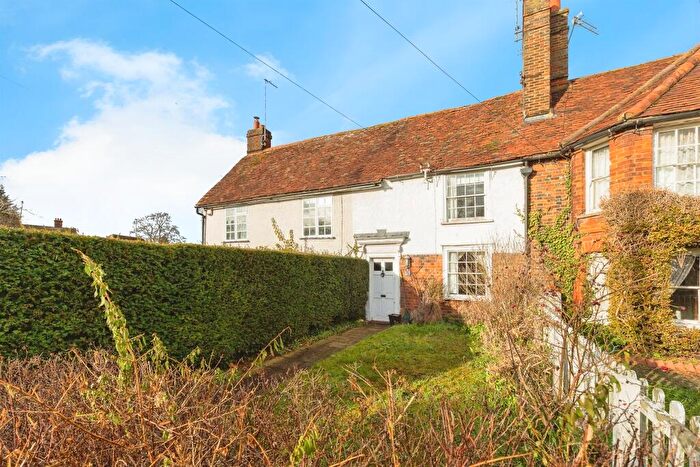 2 Bedroom Cottage For Sale In Bowling Green, Stevenage, SG1