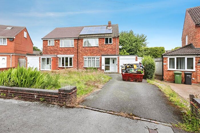 3 Bedroom Semi Detached House For Sale In Marcliff Crescent, Shirley, Solihull, B90