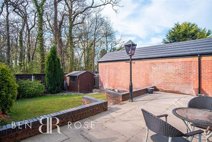 3 Bedroom Detached House For Sale In Spey Close, Leyland, PR25