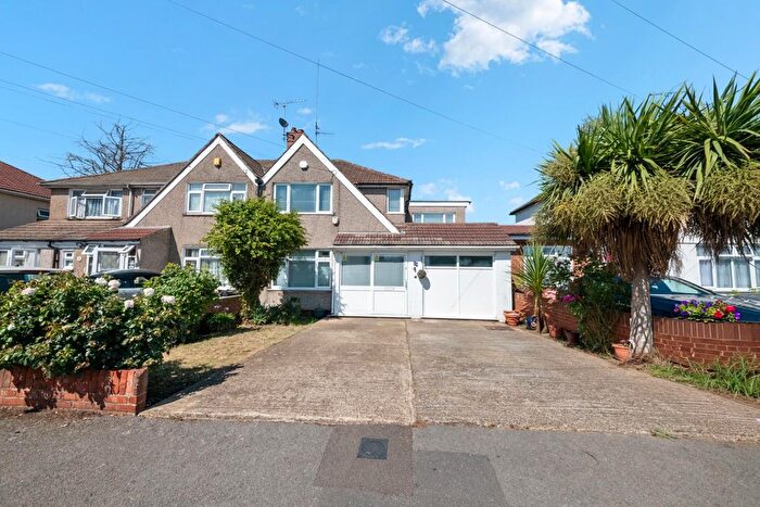 4 Bedroom Property For Sale In Coronation Road, Hayes, UB3