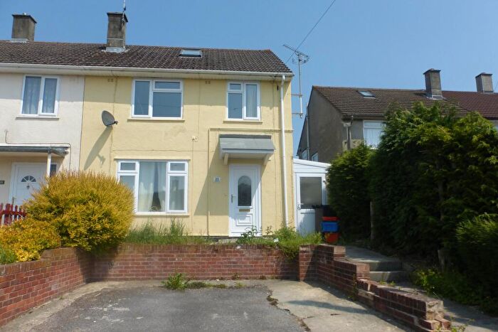 3 Bedroom House To Rent In Elborough Road, Swindon, SN2