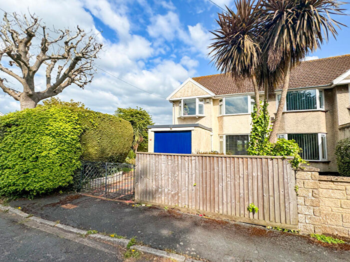 3 Bedroom Semi-Detached House For Sale In Elms Grove, Patchway, Bristol, BS34