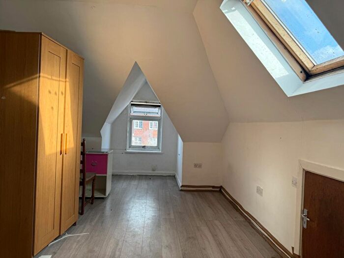 4 Bedroom Flat To Rent In Harrow Road, Sudbury, Wembley, HA0