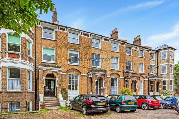 2 Bedroom Flat To Rent In East Dulwich Road, London, SE22