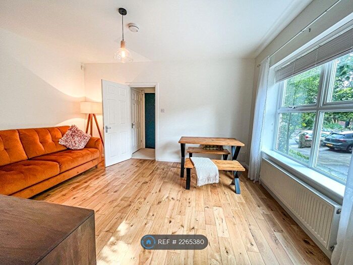 1 Bedroom Flat To Rent In Wolseley Place, Manchester, M20