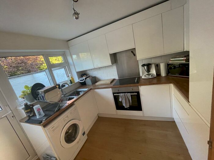 3 Bedroom House To Rent In Dolphin Court, Chester, CH4