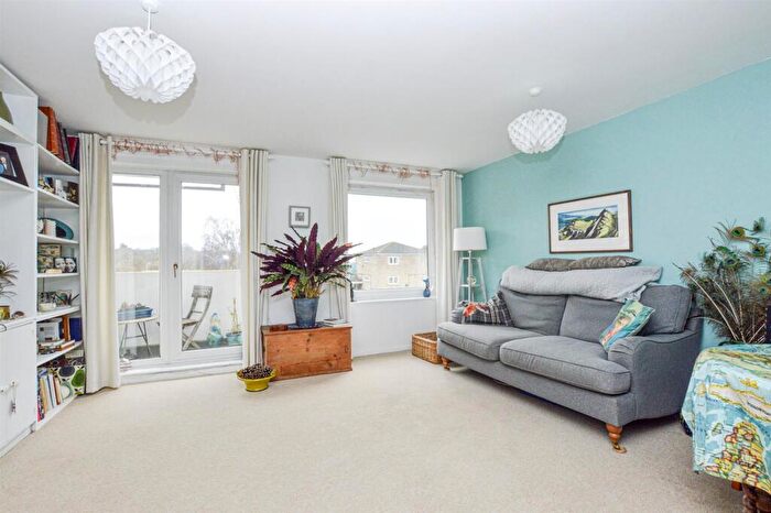 3 Bedroom Maisonette For Sale In Heathgate, Norwich, NR3