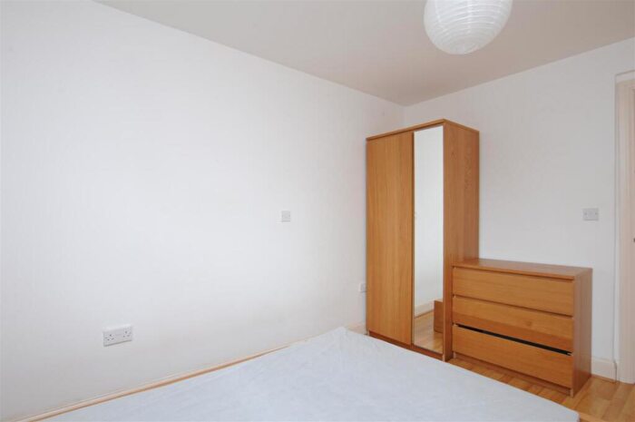 1 Bedroom Flat To Rent In Jeune Street St Clements, OX4