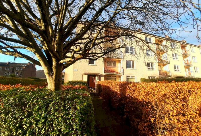 2 Bedroom Flat To Rent In Available Now *Lloyd Street, Glasgow, G31